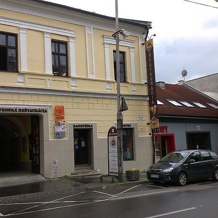 Penzion Marina Pri Slovenskej Restauracii Brezno Chambre photo