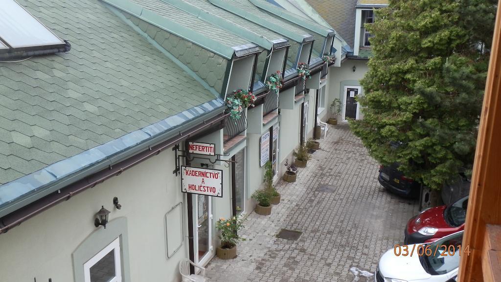 Penzion Marina Pri Slovenskej Restauracii Brezno Chambre photo
